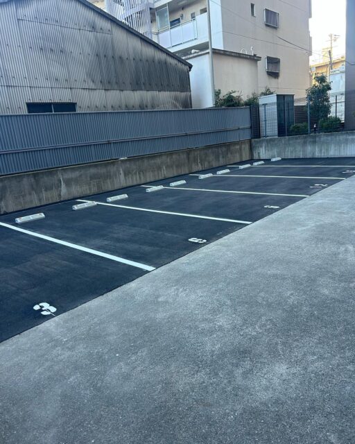 Vマンション
機械式駐車場撤去•埋め戻し舗装工事
無事完了しました！
ご依頼いただきありがとうございました！